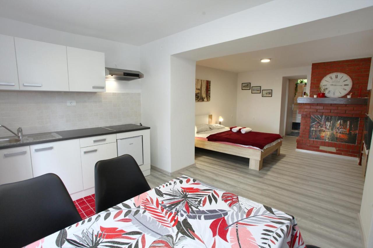 Hilltop Apartments Red & Blue Portorož Exterior foto